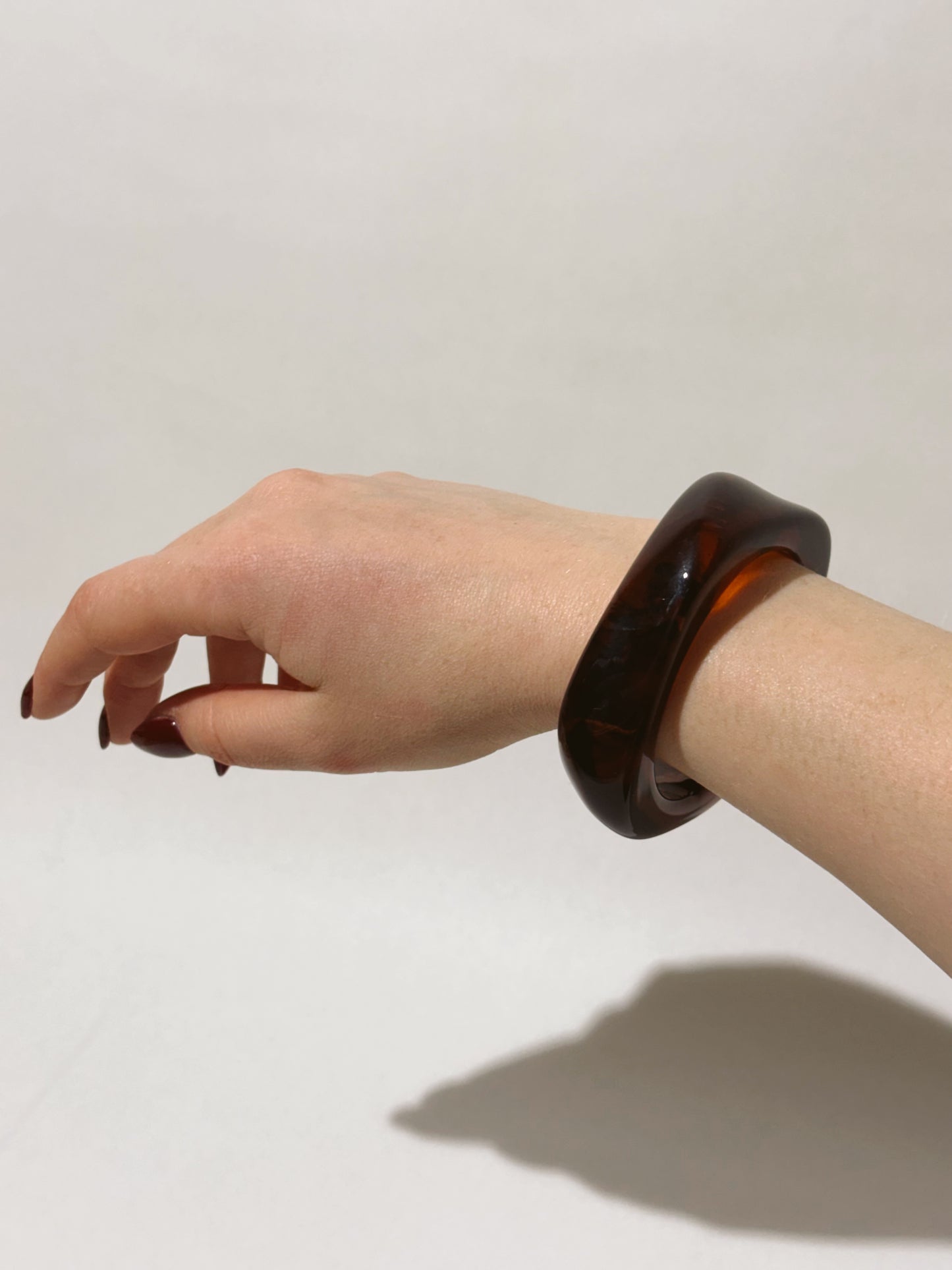 Roly-poly Resin Bangle | Darkest brown