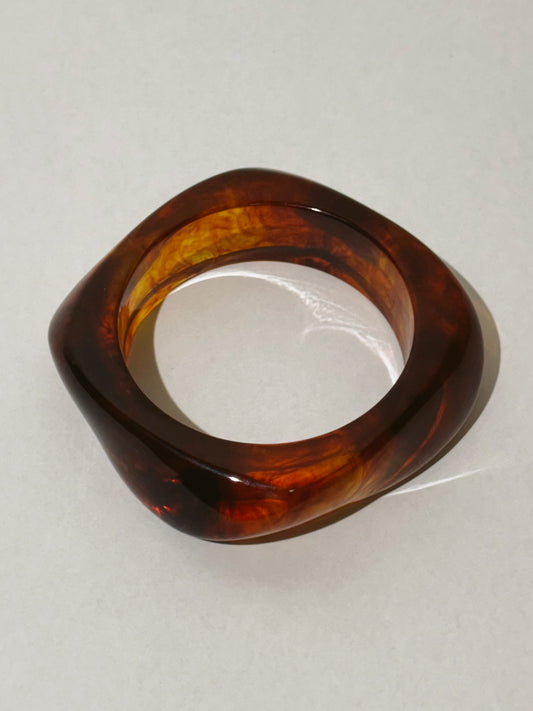 Roly-poly Resin Bangle | Amber